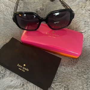 KATE-SPADE-BLACK-KATELEE-SQUARE-LEOPARD-ARMS-SUNGLASSES